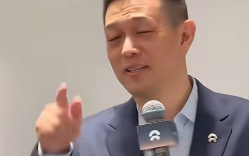 李斌给王传福发了份财报