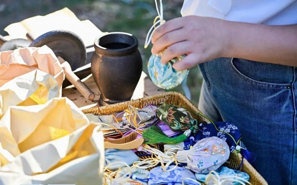 “养虾”大神手把手教你养“小龙虾”!本周末来文三听AI创业开放麦、逛AI市集、以虾会友