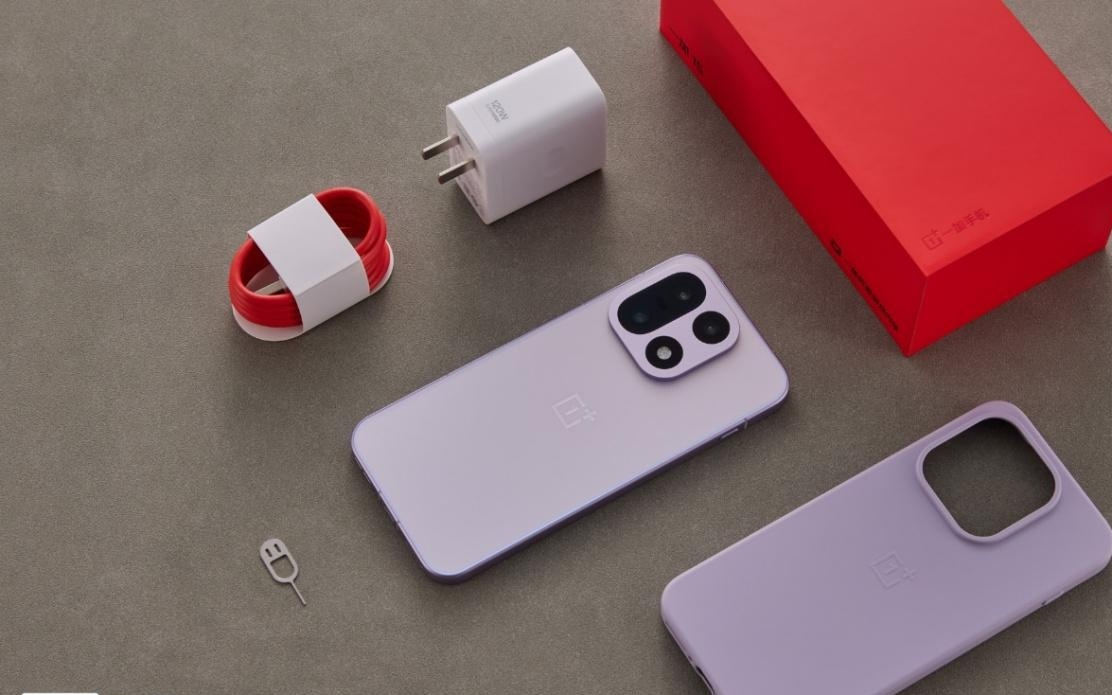 消息称一加16手机将搭载9000mAh电池，相比前代大1700mAh