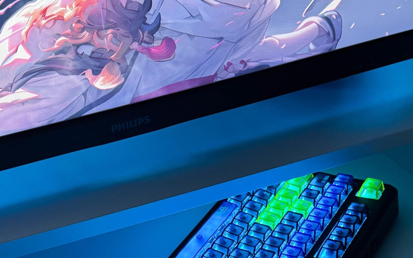 黑爵推出“全球首款棱镜键盘”，搭载1.33英寸棱镜屏幕