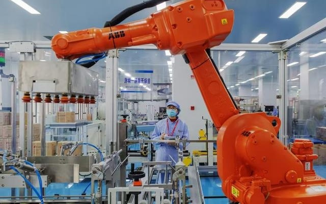 康缘药业跨界战队 以AI智造焕活中药新生