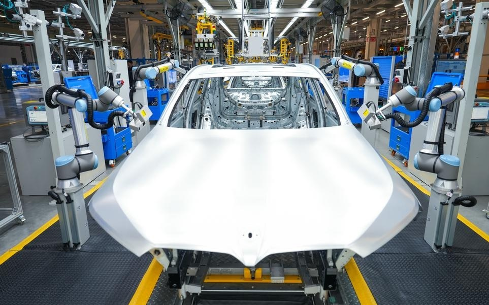 沈阳产业发展迎来新成果，宝马新世代车型明年在铁西区量产