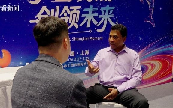 外国AI极客专程来 中国"养龙虾"为何比美国火？