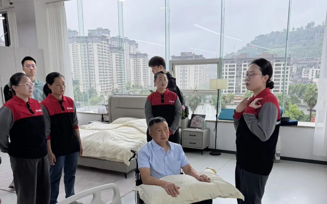 两万平培训基地背后,京东家政为行业立标杆