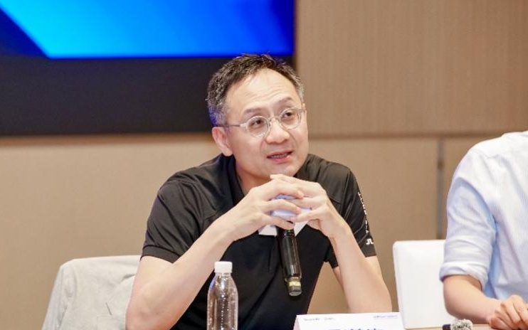 汤道生谈腾讯AI：算力卡不够，元宝投流最猛，增肌核心在这