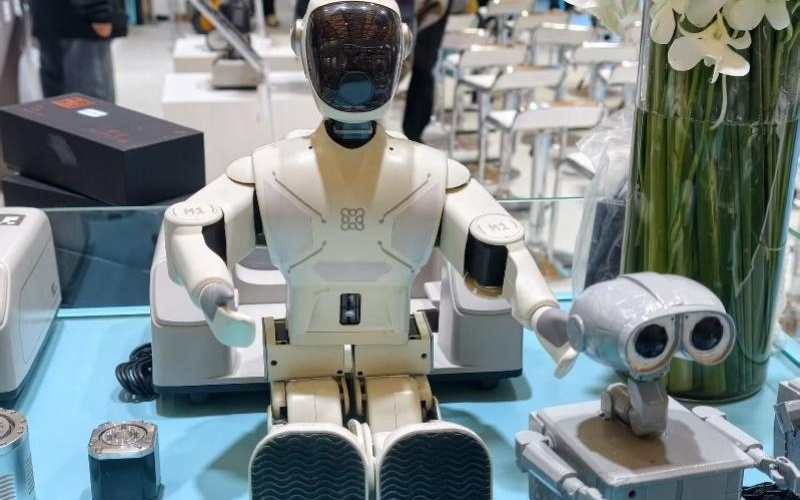 机器人浪潮席卷AWE2026：具身智能开启家庭生活新范式