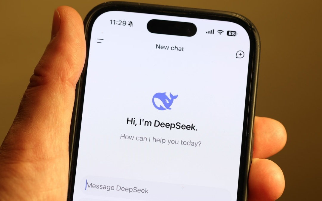 DeepSeek组建Harness团队,非「超能力者」不要?中国AI开启「做产品」的关键一跳