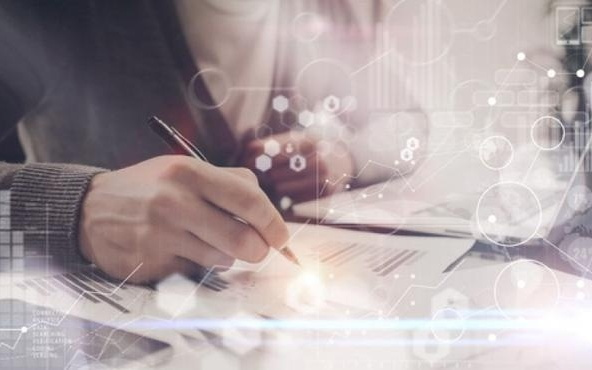 百度财报新信号：告别广告舒适区，AI业务换挡“等风来”