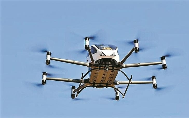 全国首台警用载人无人机入列广州黄埔