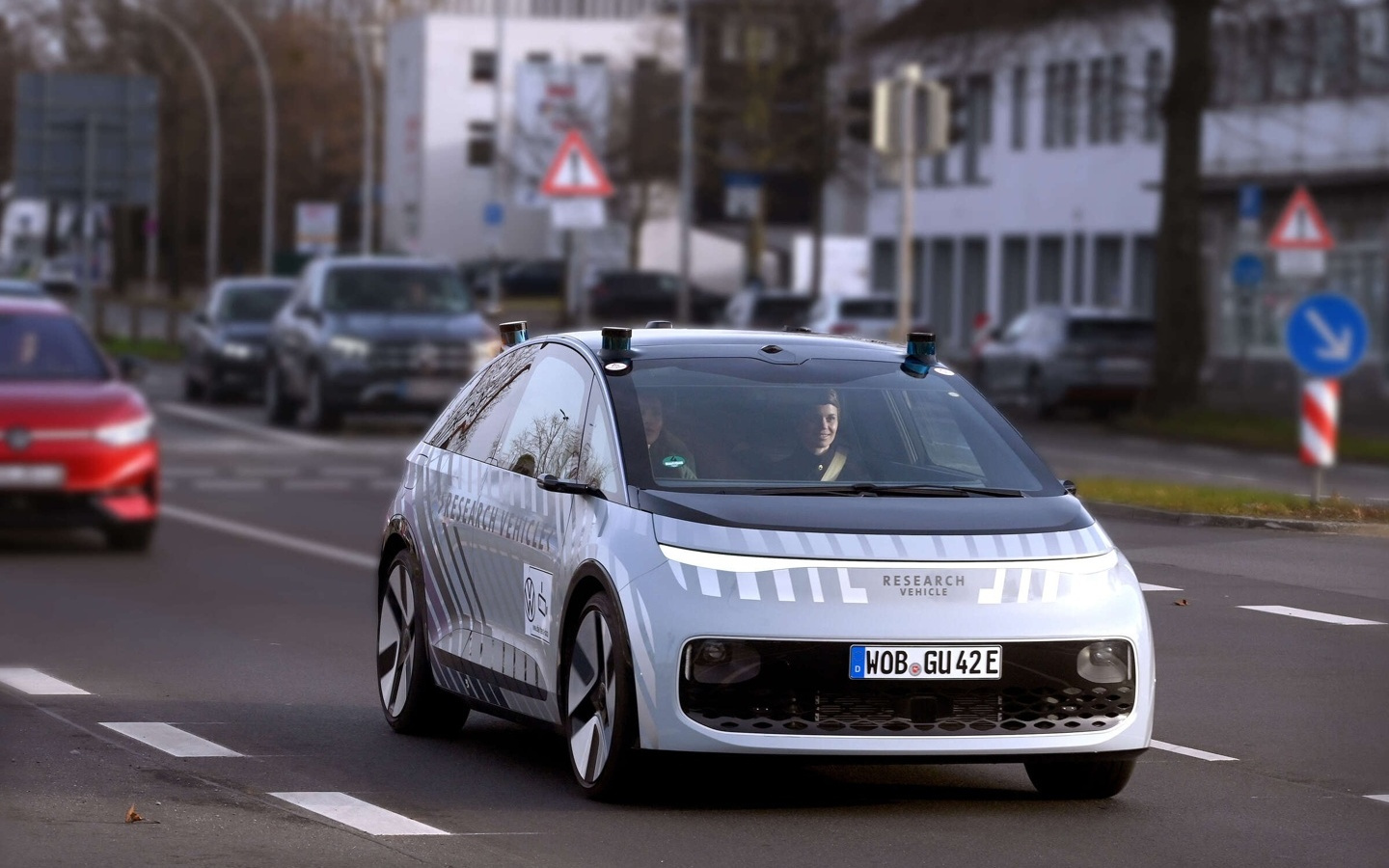 大众在德国测试“无方向盘”自动驾驶，全新测试车Gen.Urban1亮相