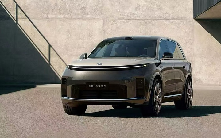 李想疯狂剧透全新L9！自研5nm芯片上车，算力2560TOPS，顶配55.98万