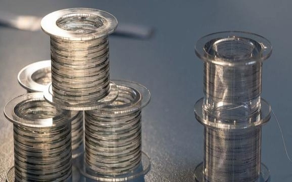 脑机接口下一个突破口？复旦“纤维芯片”成果登上《自然》