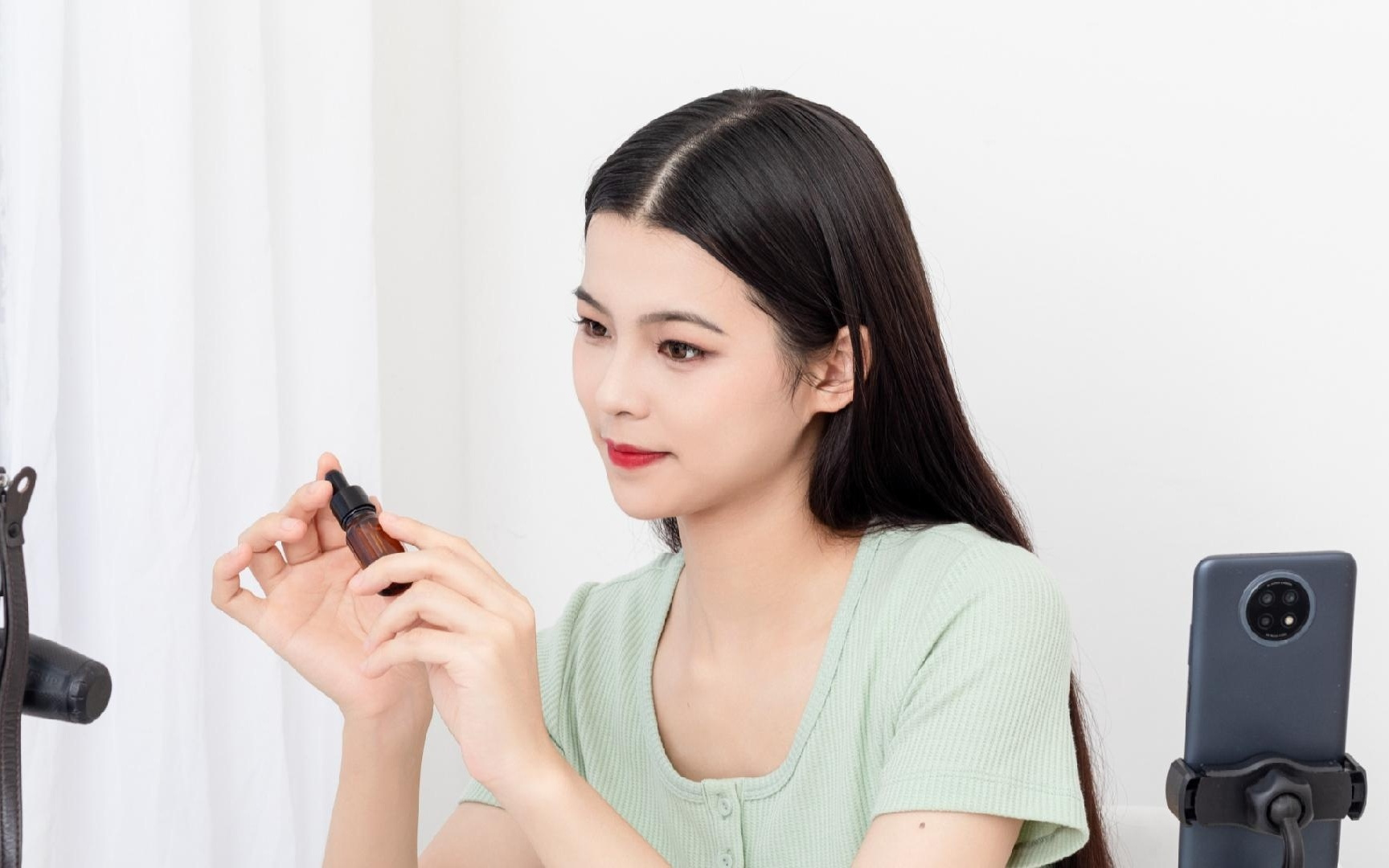 优思益翻车“红与白”,网红电商为何总被白牌“坑”