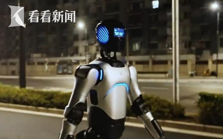 106千米远征不停歇 “上海造”人形机器人走出世界纪录