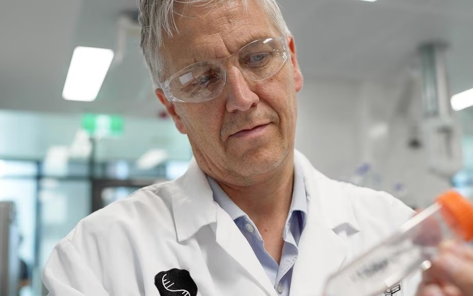 澳洲大神用ChatGPT手搓疫苗抢命,救活癌症晚期爱犬!OpenAI总裁爆赞