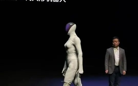 关键时刻!何小鹏,兼任机器人业务“CEO”