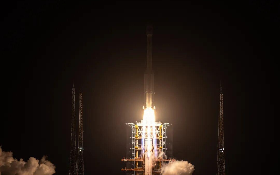 我国成功发射实践二十八号卫星