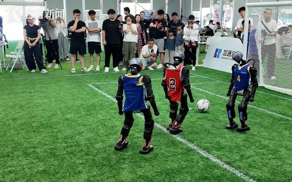 钢铁球员集结2025世界人形机器人运动会将至