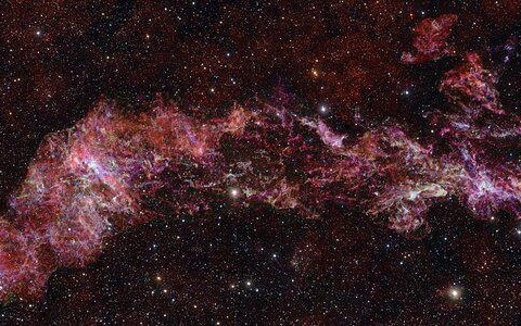 史上最大规模！首次看清银河系中心“恒星育婴房”