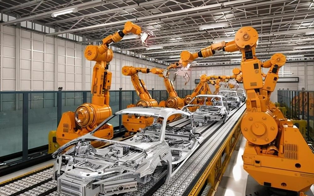 中国移动机器人加速出海，4月我国工业机器人出口量同比暴增9成