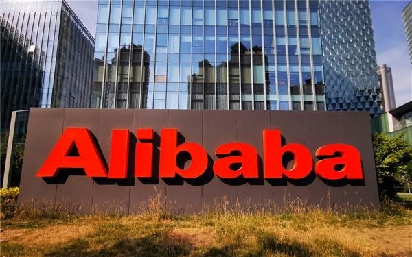 开源大模型全球洗牌!阿里千问累计下载量近10亿:美国份额被挤压