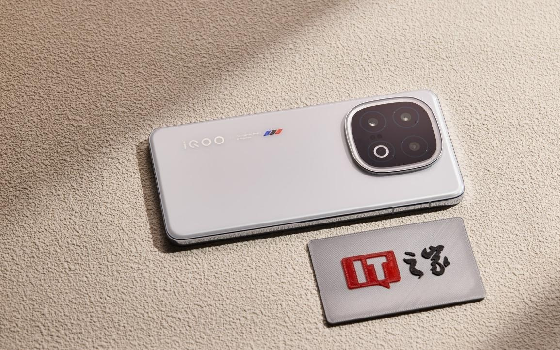 消息称某厂工程机标配 3D 超声波指纹等，预计为 iQOO 15