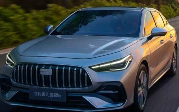 比亚迪秦PLUS迎来又一对手 吉利银河星耀6猛攻A级混动轿车市场