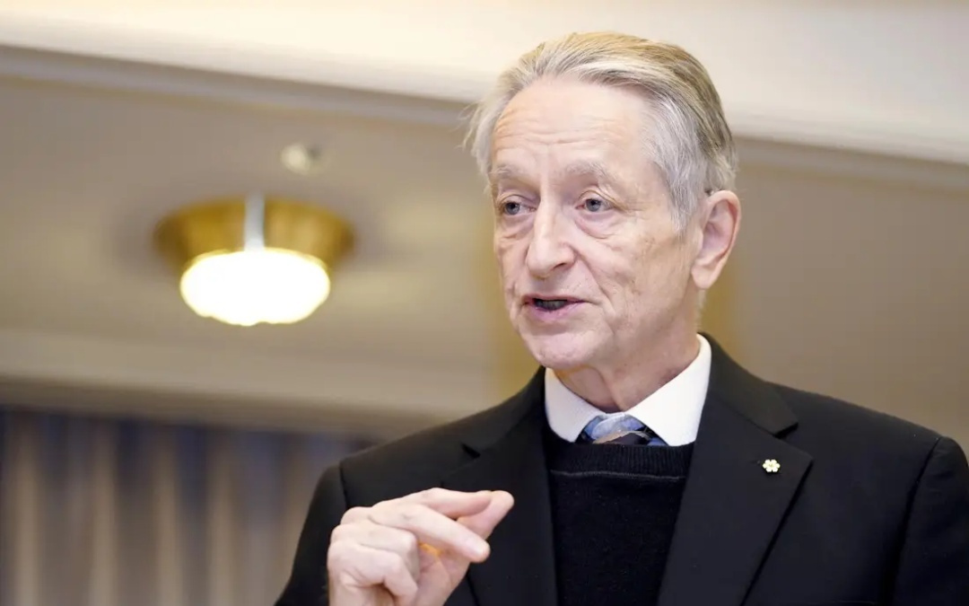 不止硅谷十万大裁员！Hinton警告：AI正以最糟糕方式颠覆社会