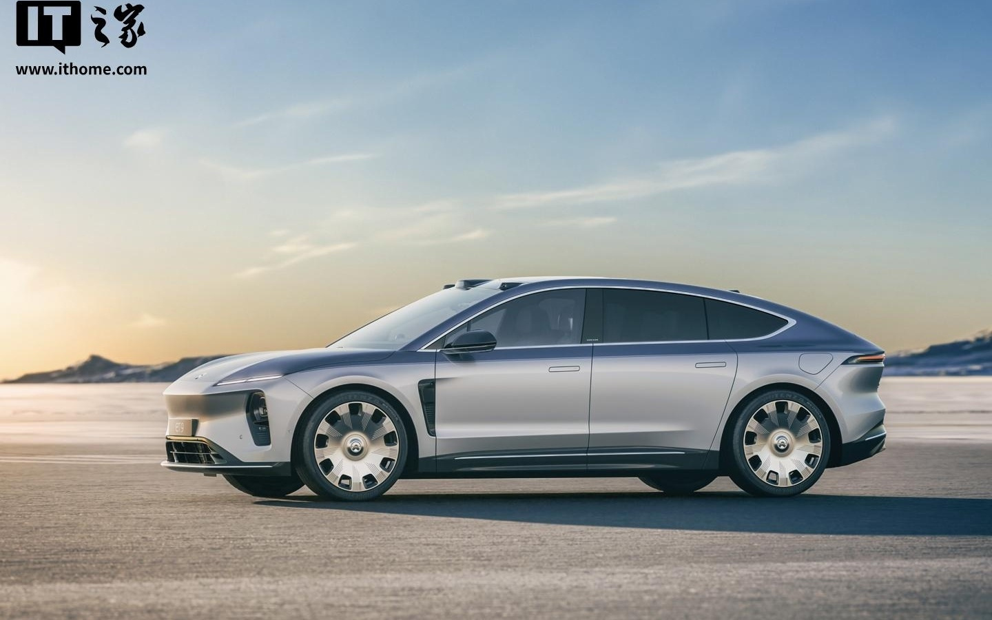 蔚来 ET9 Horizon Edition 官宣，双色车身设计演绎“最美天空”