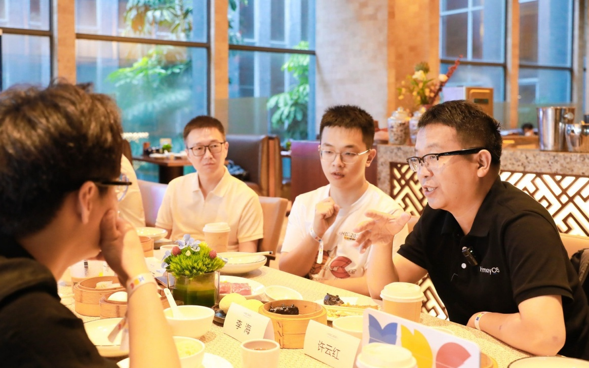 热气腾腾中畅谈未来 从HDC早餐会看鸿蒙生态的务实生长