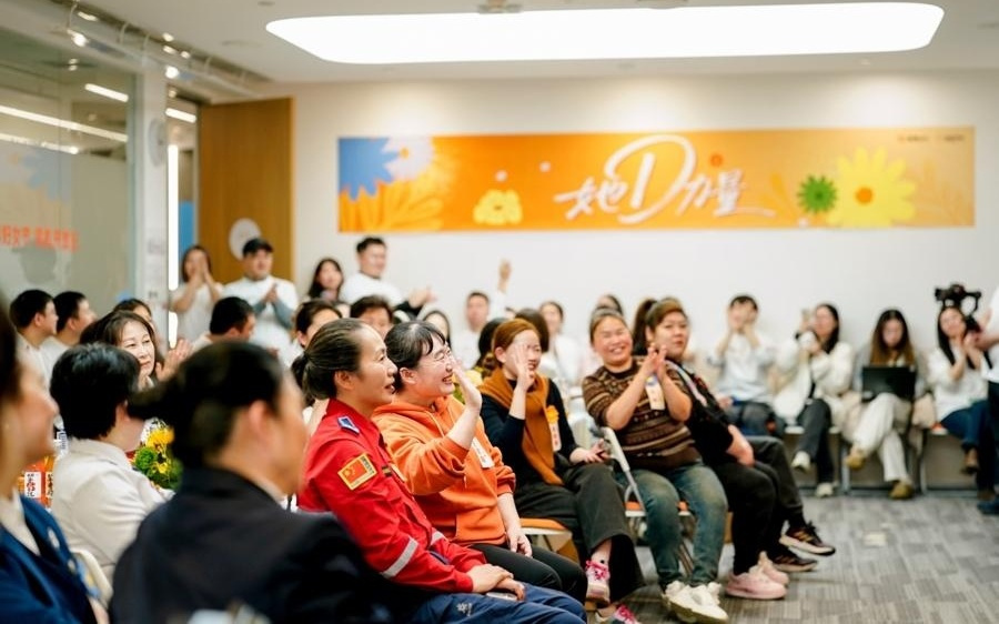 网约车高架上接单，接乘客得绕几公里，怎么办？司机的建议，有回应了