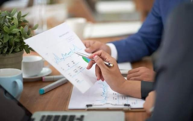 马斯克模仿秀，何小鹏“活到决赛圈”了吗？