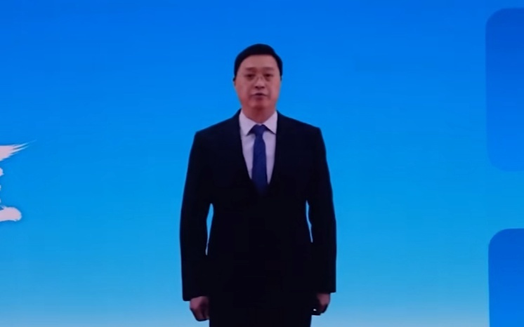 陈刚和“陈刚”合影