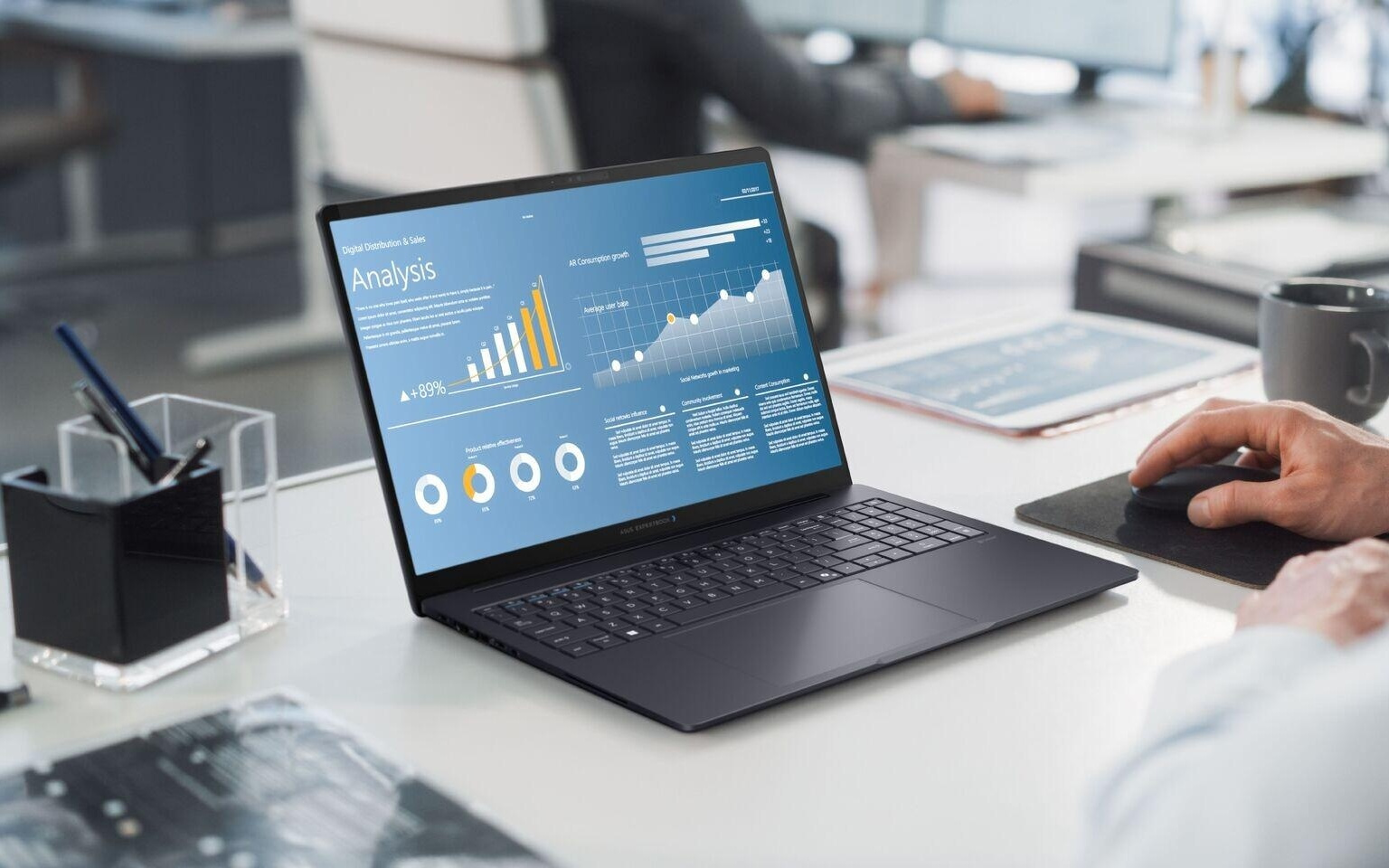 华硕新本AI算力飙升,续航19小时够用吗?