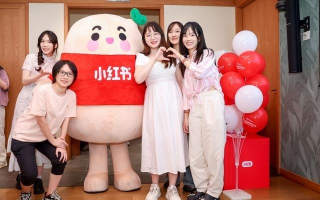 复旦文科生，在小红书教AI更懂“人话”