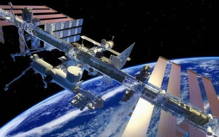 国际空间站迎史上最拥挤时刻：八艘飞船同时集结，创下空间站历史纪录