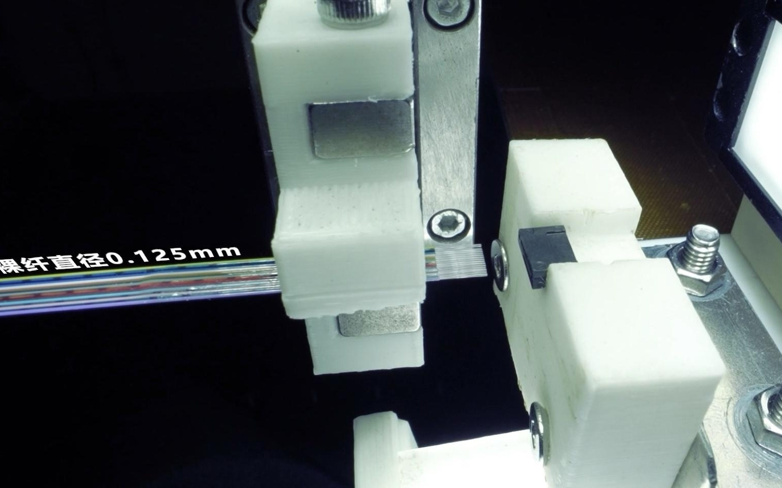 告别人工依赖，微米级机器人进厂打工