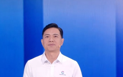 李彦宏：“自我进化”包含智能体、人类个体、企业组织的自我进化