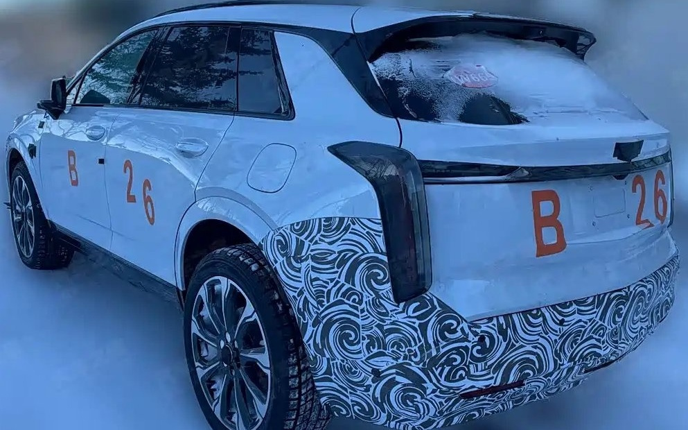 插混版凯迪拉克XT5现身国内，车顶搭载激光雷达