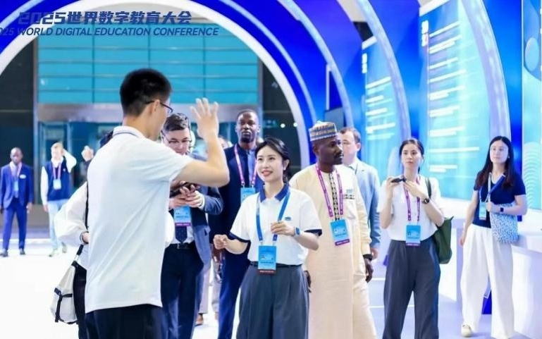 五智融合数智驱动 黄埔构建“AI+五育”创新教育生态全景