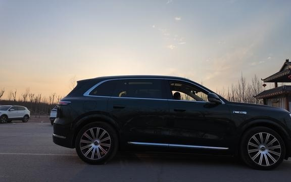 开车过新年| 6天2900元，租辆新能源车“说走就走”