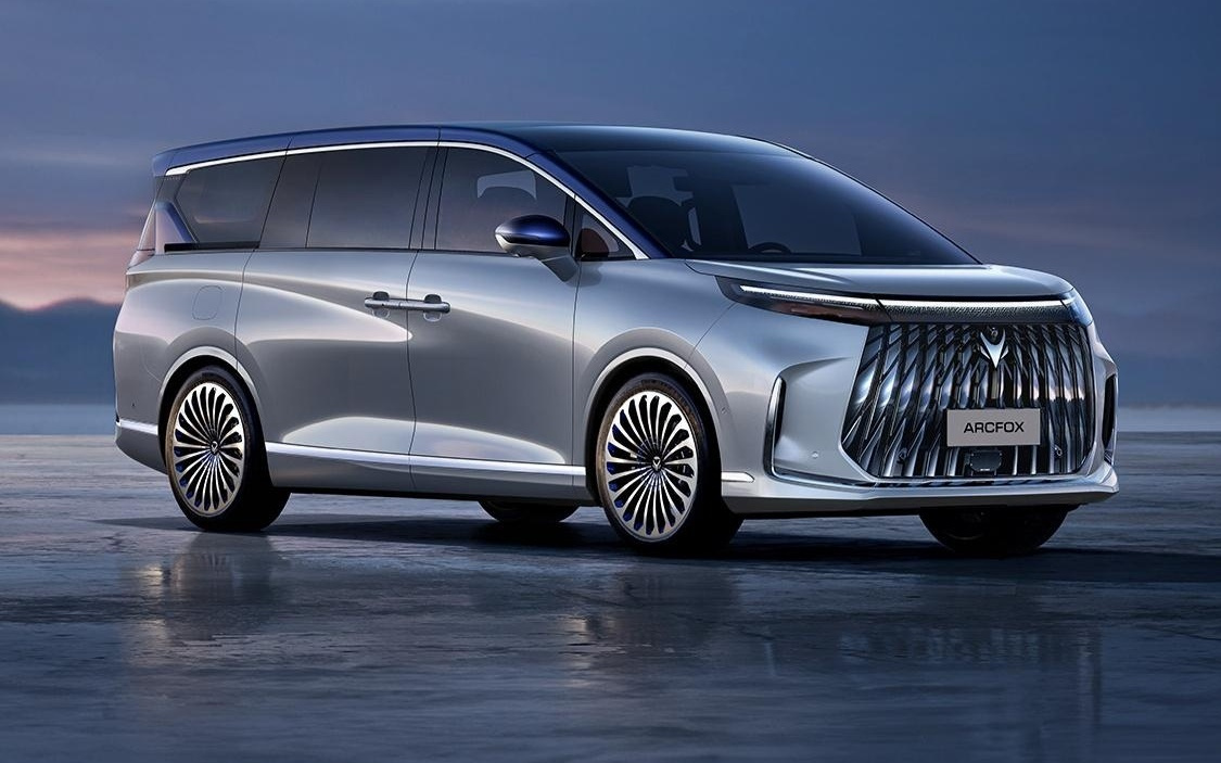 北汽极狐高端产品系列首款MPV“问道V9”将于4月22日开启预售