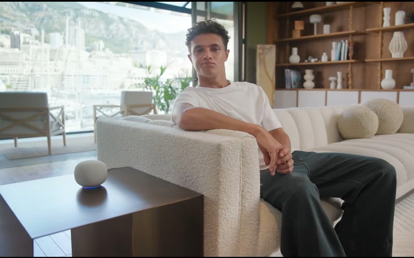 对标苹果 HomePod Mini？谷歌小型圆形音箱曝光