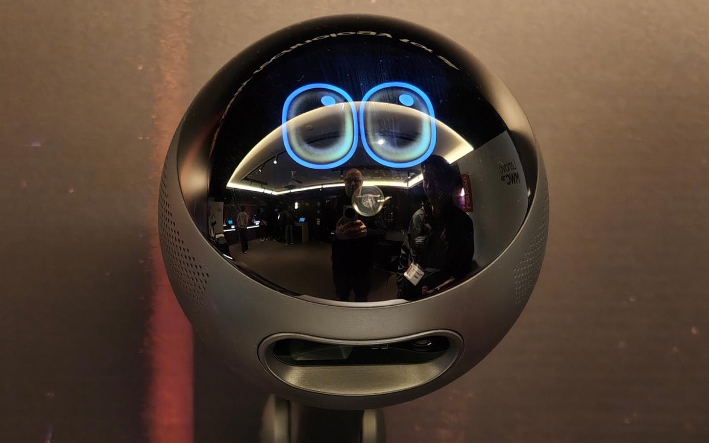 联想MWC 2026推出AI投影仪,定价上市成谜!