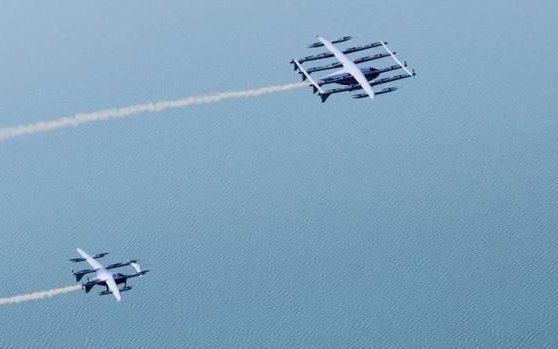 国产eVTOL新突破：全球首款5吨级产品完成转换飞行｜快讯