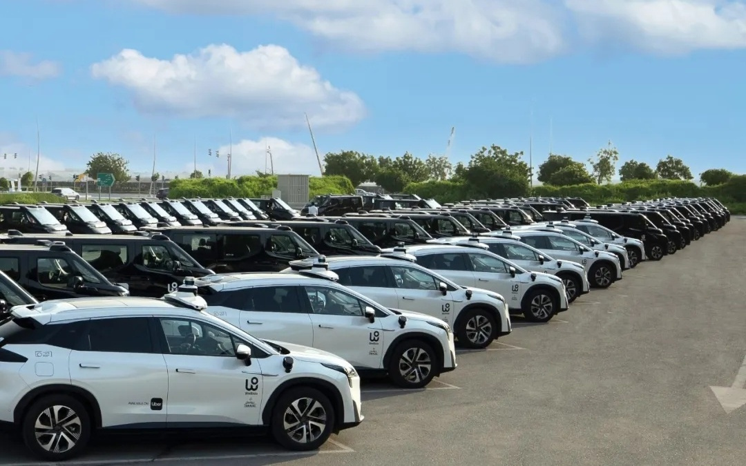 文远知行牵手Uber，要在中东布局超千辆Robotaxi