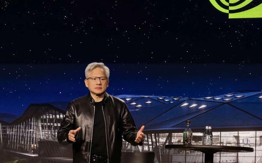 「推理之王」黄仁勋：你们都误会了，1 万亿美元其实很保守