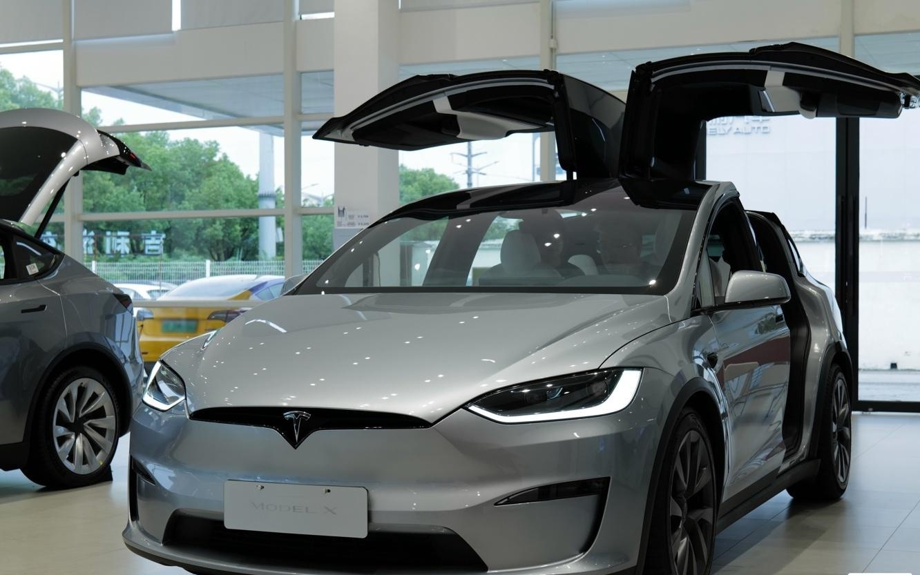 一代经典落幕:特斯拉Model S/X车型官宣停产