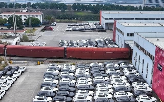 重报观察｜重庆“绿色智慧引擎” 助推中国汽车登顶全球