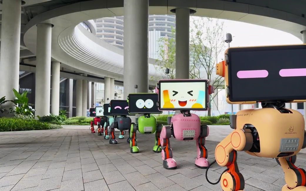 “镋钯”机器人批量出海，“成都造”机器人产业迎来“开门红”